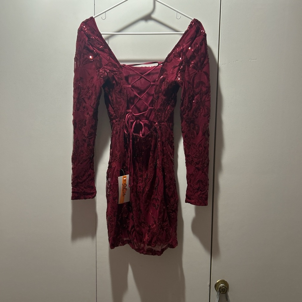Burgundy dress, size medium never worn
